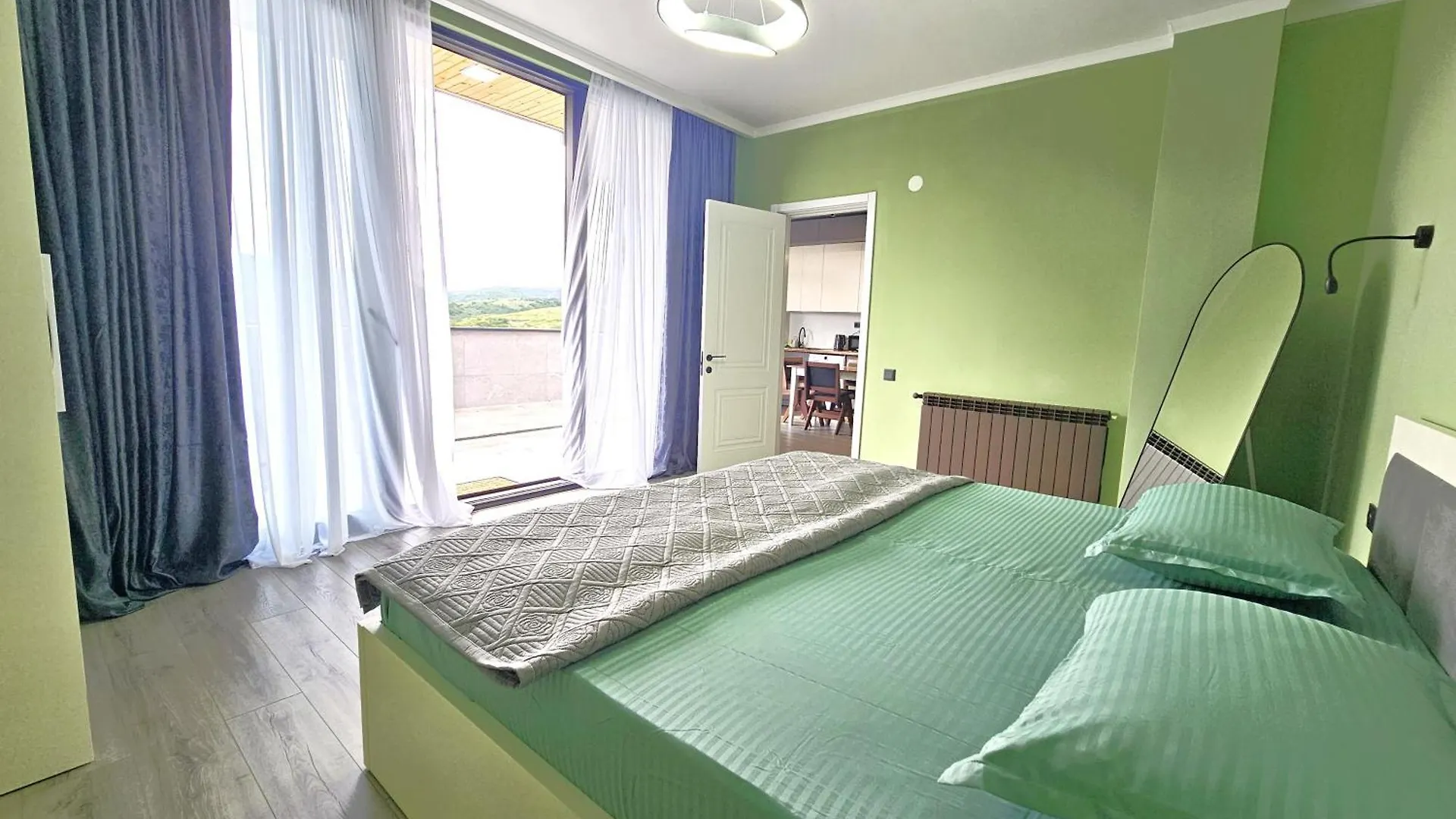 The Passenger Rooms Apartment ティビリシ 0*,